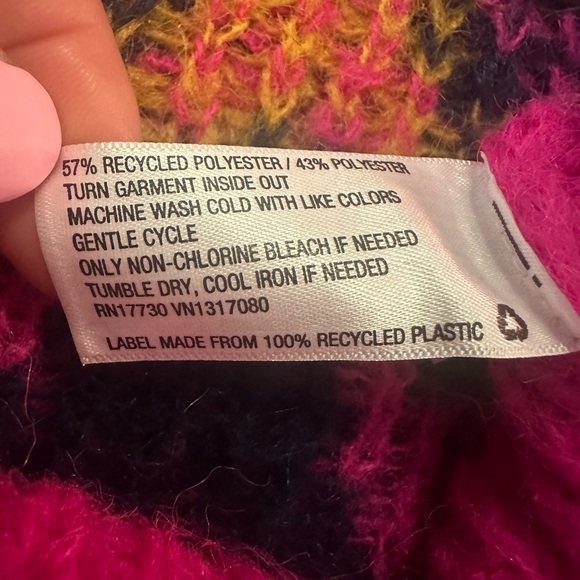 brand: a. new day pink sweater, with print, size: L - Picture 8 of 9